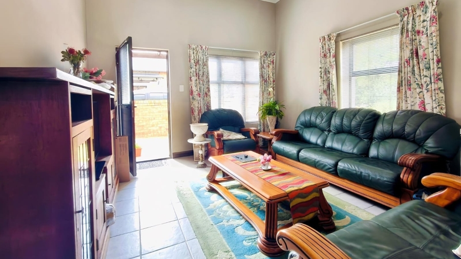 2 Bedroom Property for Sale in Vyfhoek A H North West